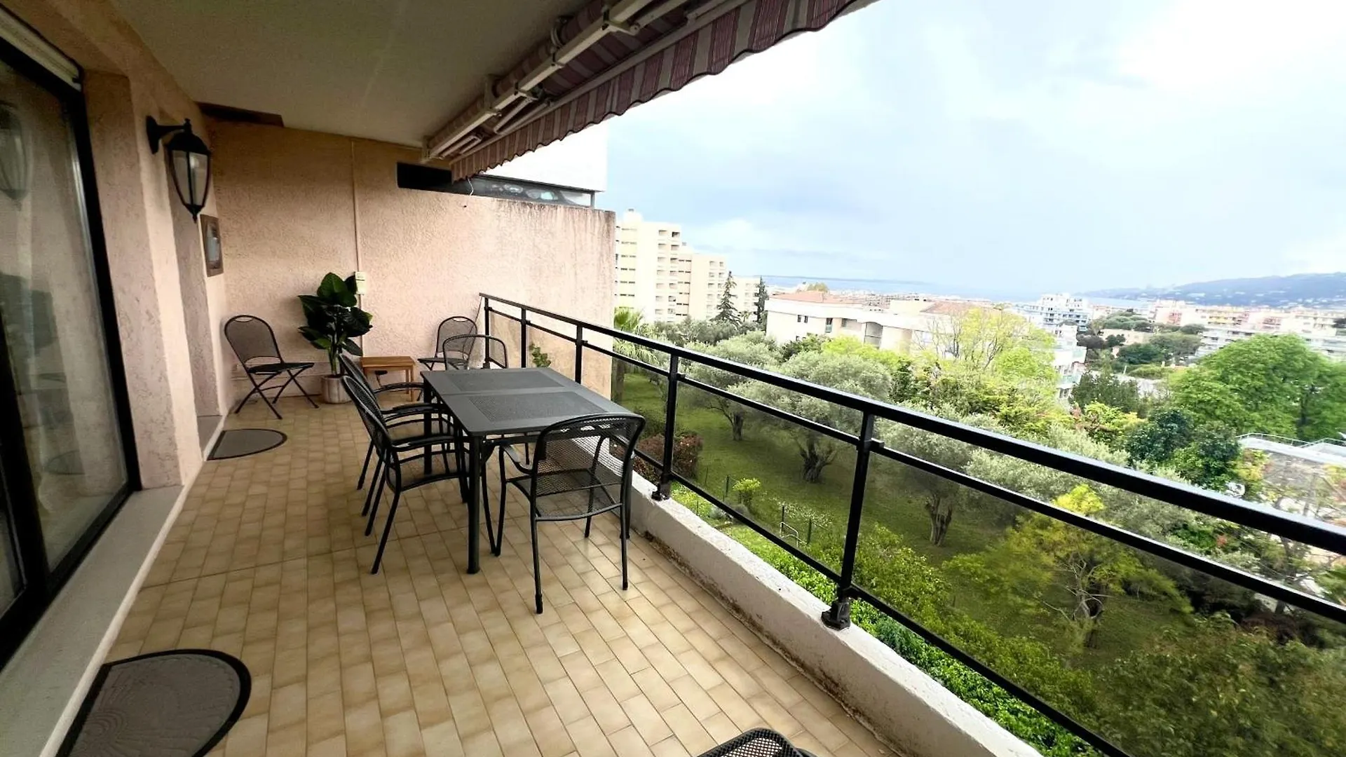Holiday home Juan Les Pins 4 People Pool Garage Villa