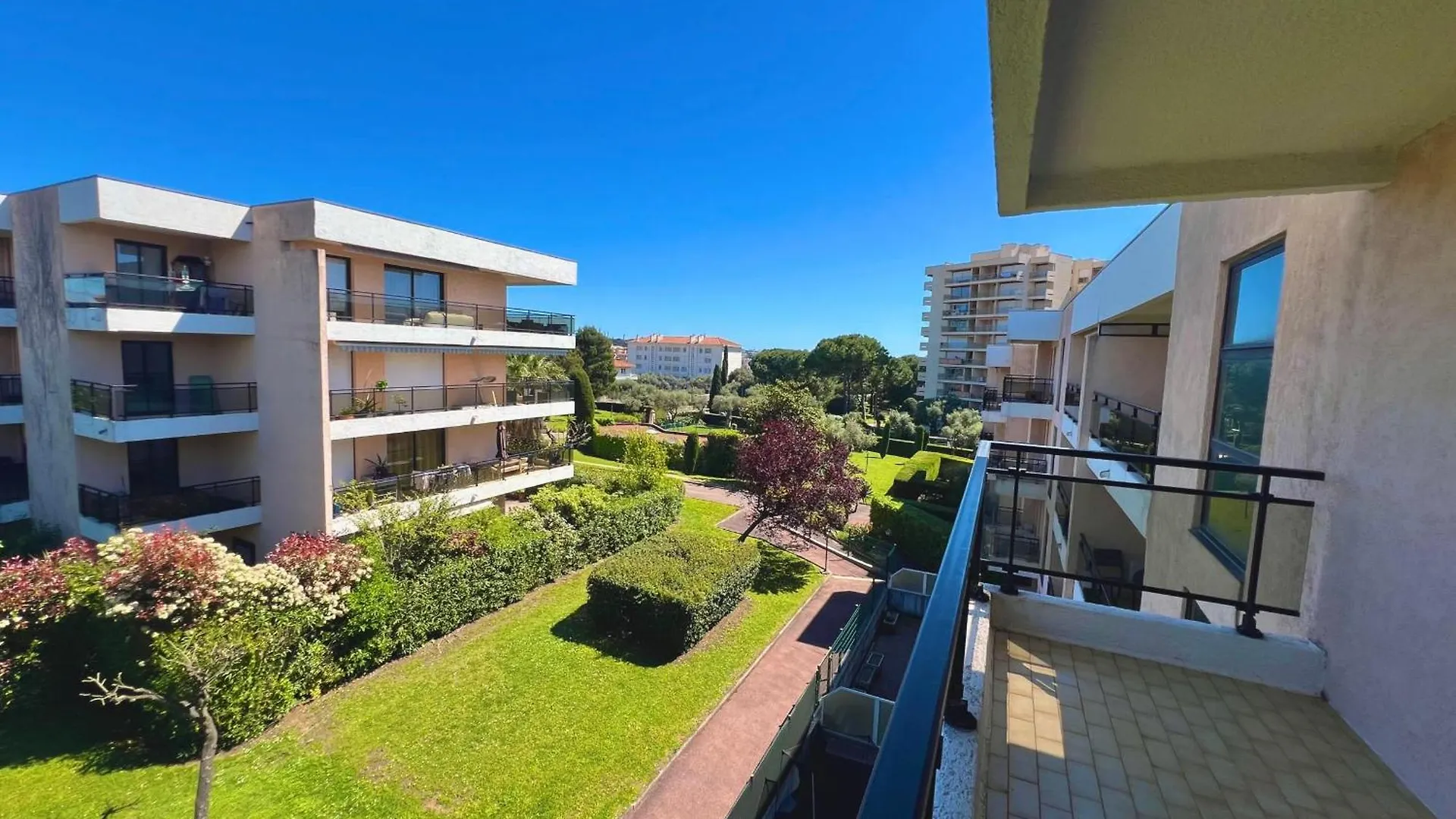 Juan Les Pins 4 People Pool Garage Villa 0*, Juan-les-Pins France