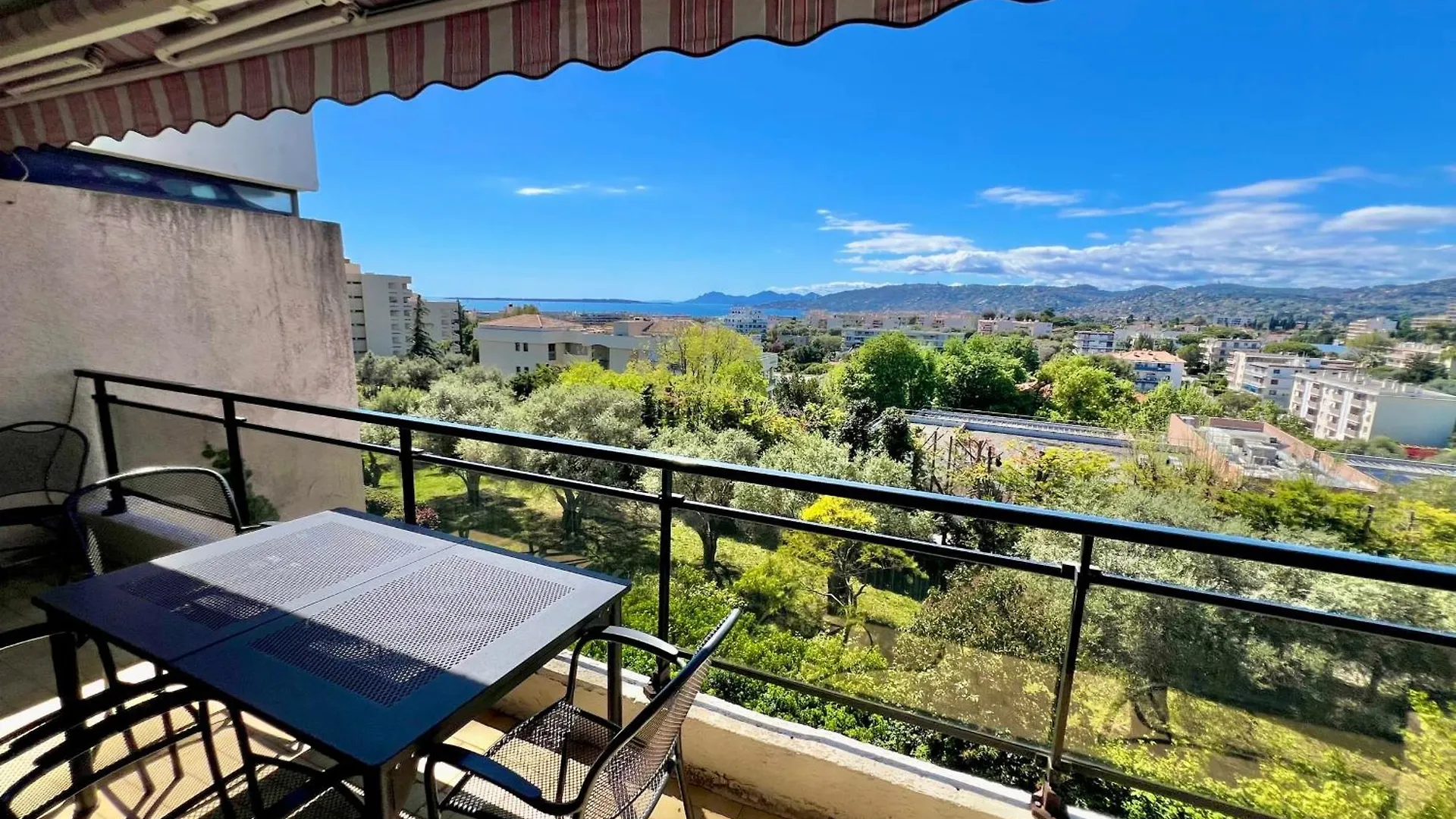 Juan Les Pins 4 People Pool Garage Villa Juan-les-Pins